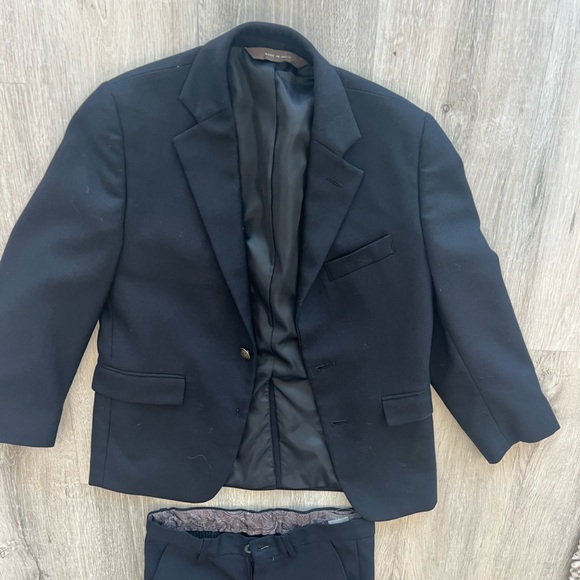 LIKE NEW YOUTH SIZE 8 KIDS SUIT.  PAISLEY OF LONDON AND NORDSTROM - Picture 5 of 8